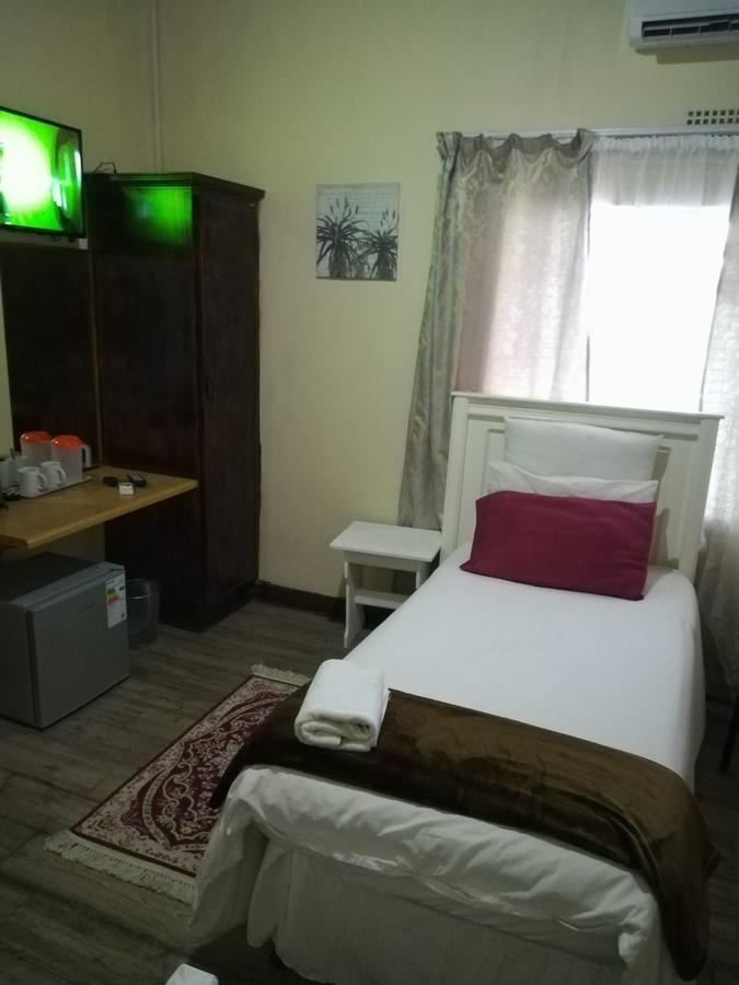 White House Lodge On Main Beaufort West Luaran gambar
