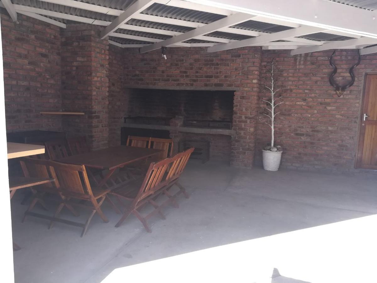 White House Lodge On Main Beaufort West Luaran gambar